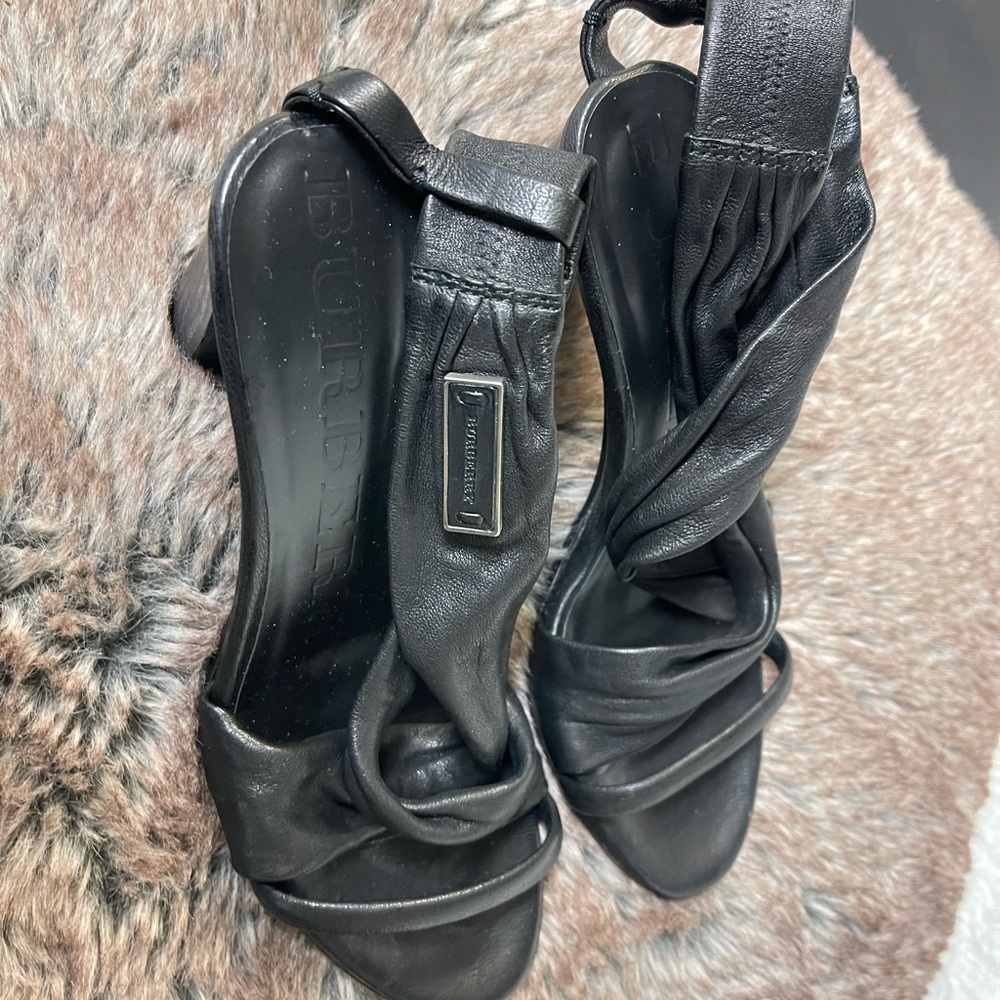 Burberry Black Leather Twisted-Strap Heeled Sandals